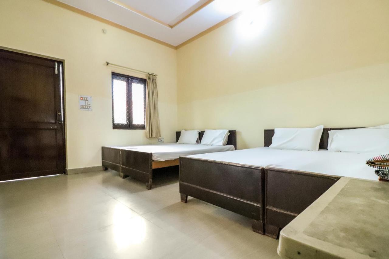 Spot On 60838 Shri Giriraj Dham Hotel Govardhan Exterior photo
