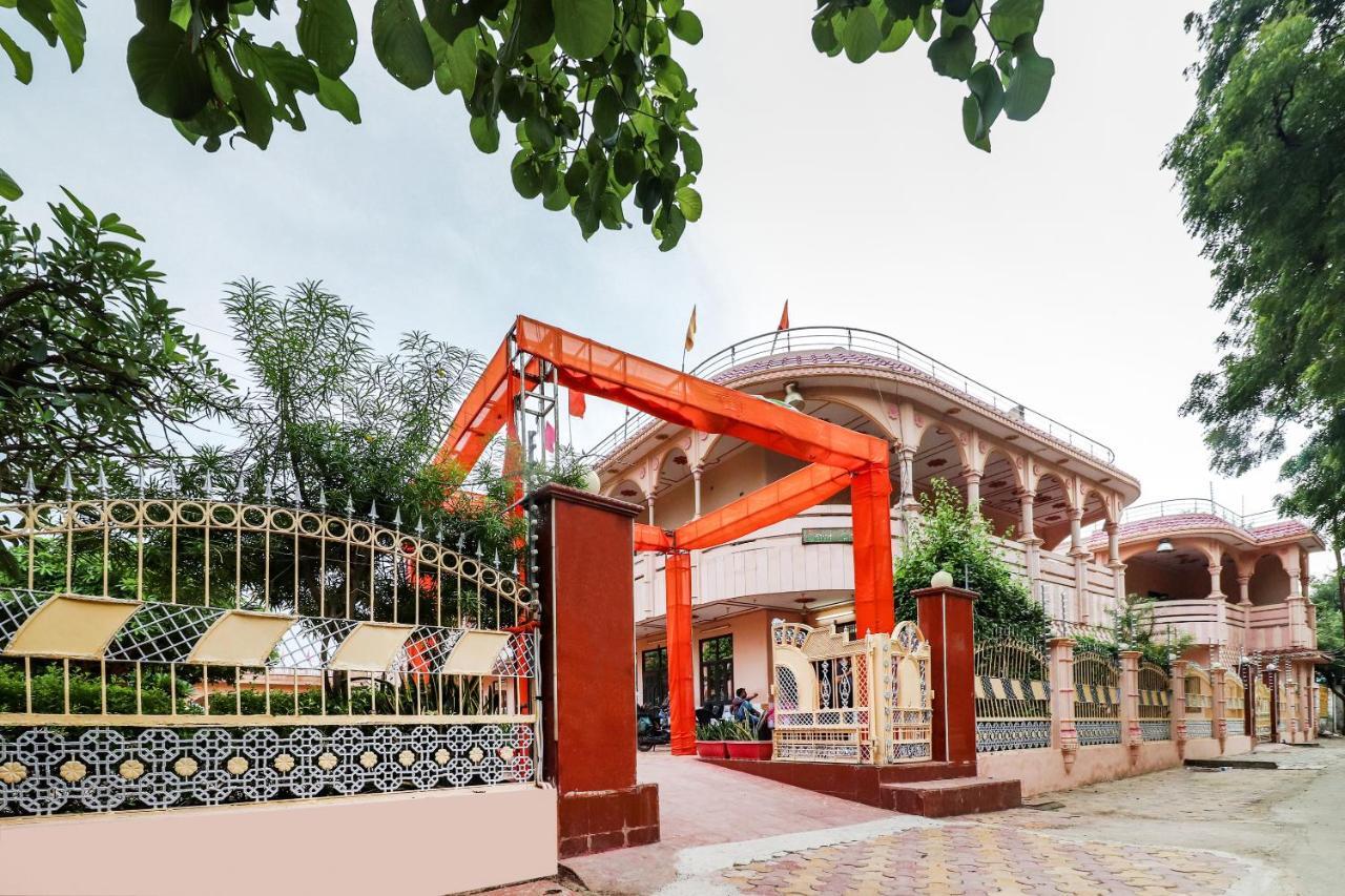 Spot On 60838 Shri Giriraj Dham Hotel Govardhan Exterior photo