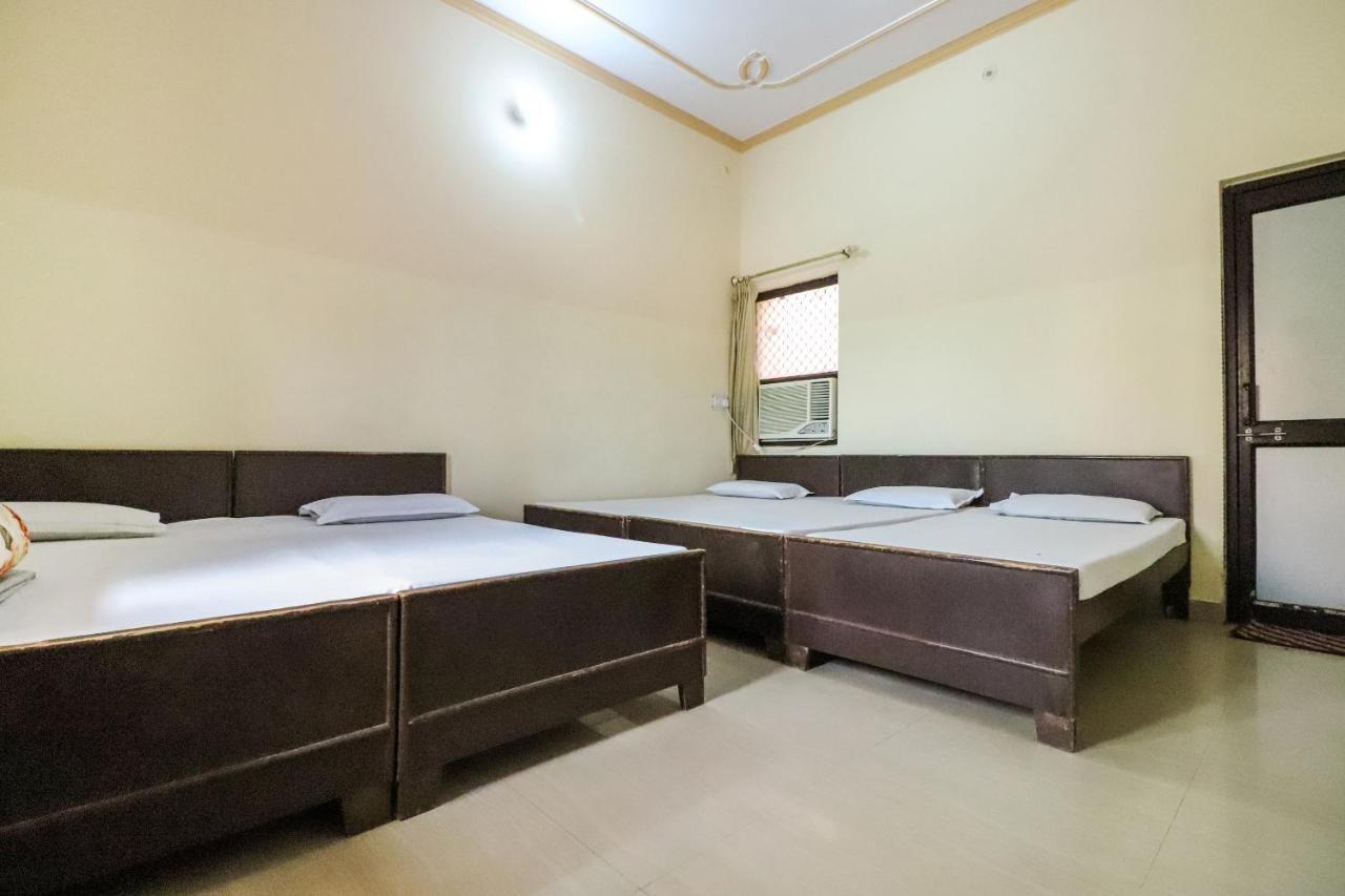 Spot On 60838 Shri Giriraj Dham Hotel Govardhan Exterior photo